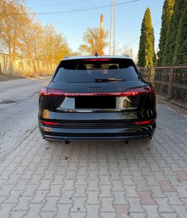 Audi e-tron S Line 2021