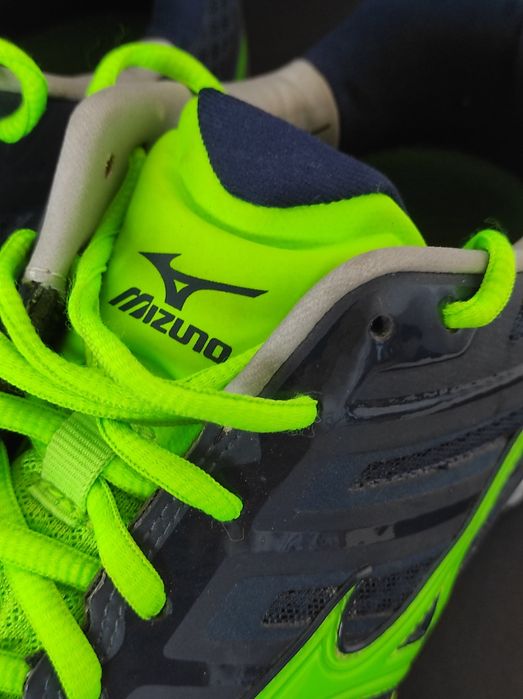 Buty męskie sportowe Mizuno Wave Stealth 4