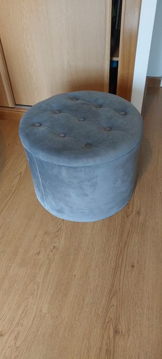 Banquete puff  cinzento