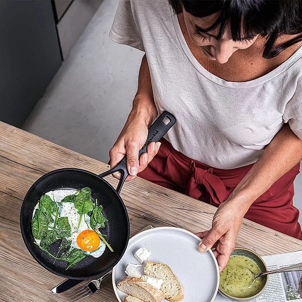 Patelnia ceramiczna 20 cm / KitchenAid