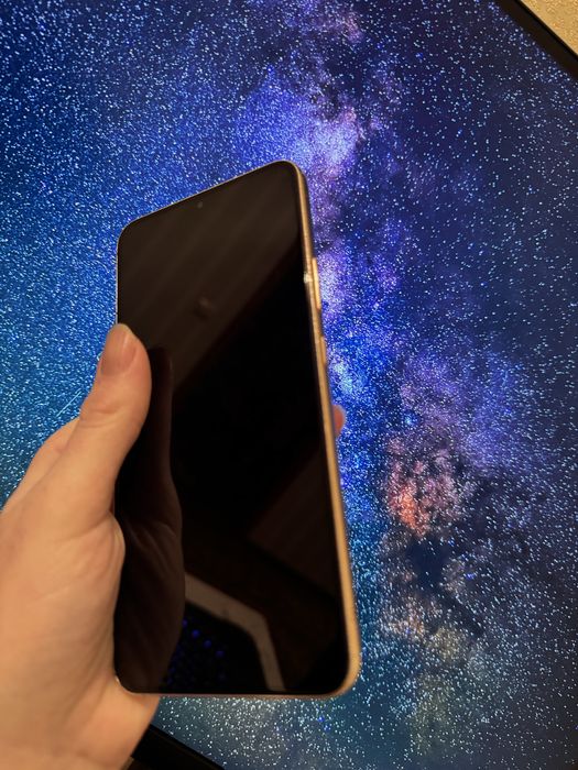 Samsung s22+ plus 8/128 snapdragon