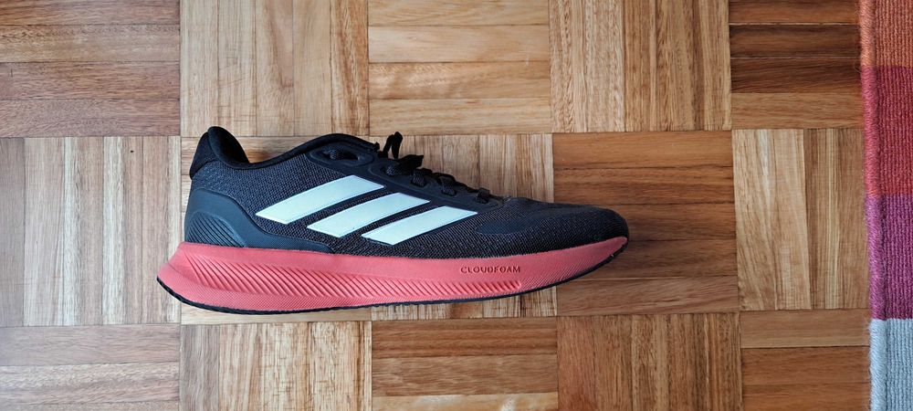 Ténis desportivos Adidas