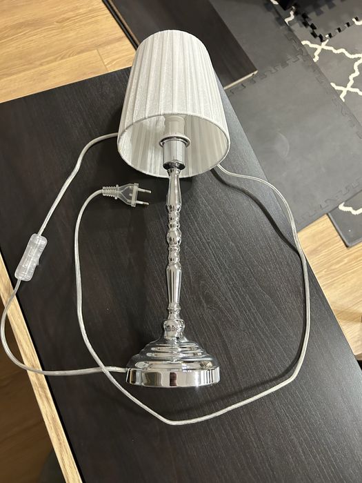 Lampa stołowa nocna