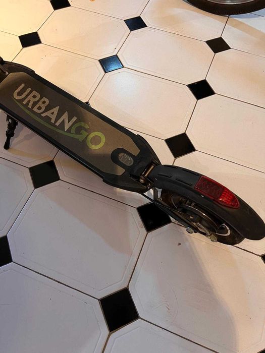 TROTINETE PARA ADULTOS COMO NOVA IMPECÁVEL