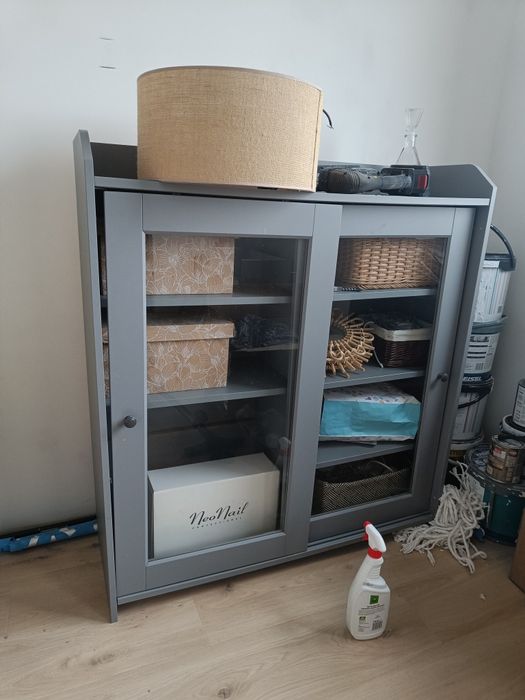 Ikea hauga witryna biblioteczka