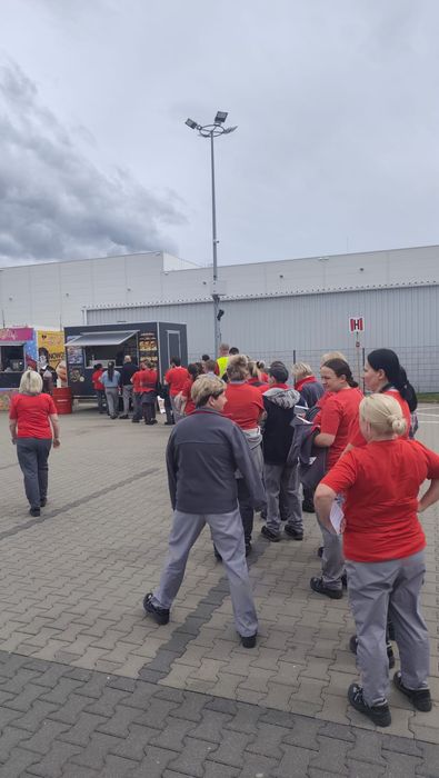 Wynajem Food Trucka na Eventy, Wesela i Imprezy | Ryba i Buła