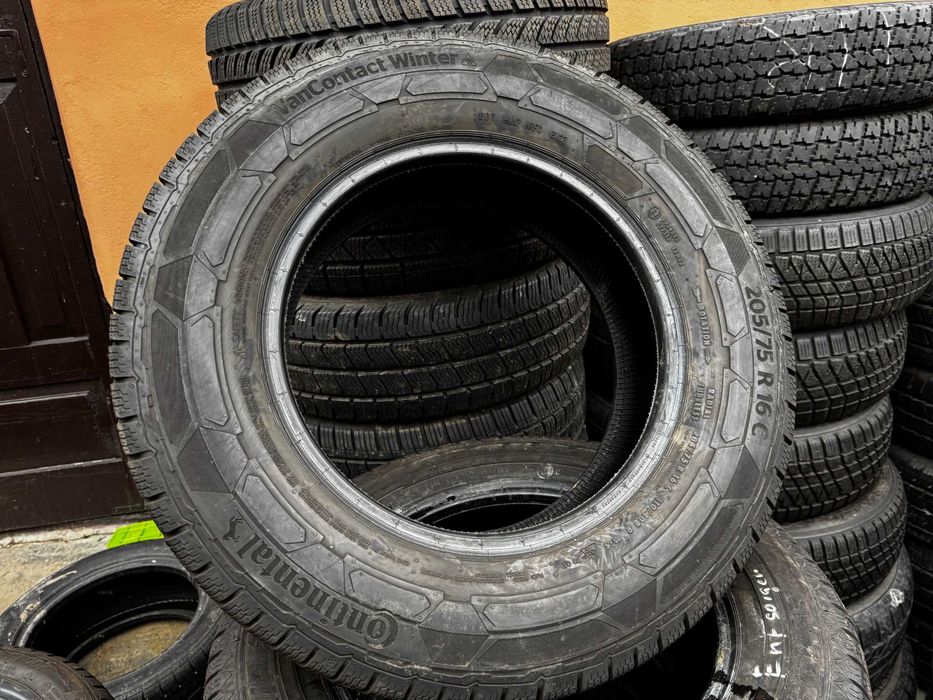 Шини CONTINENTAL 205/75 R16C, VanContact Winter, зимова цешка