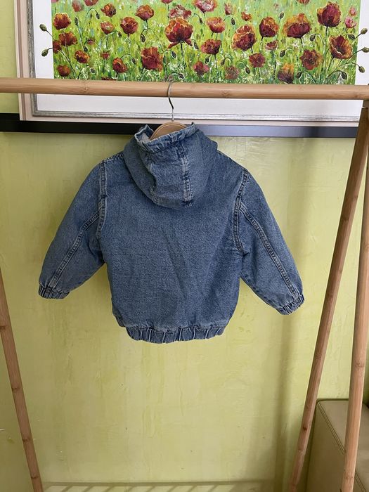 Джинсова осіння куртка Zara з утеплювачем 116 розмір