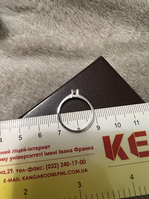 Каблучка з білого золота 16,5/1,61
