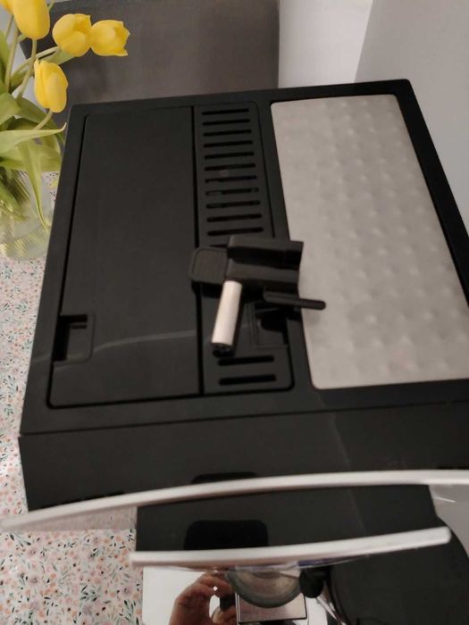 Кавоварка/кофемашина з Німеччини Delonghi Perfecra 5600