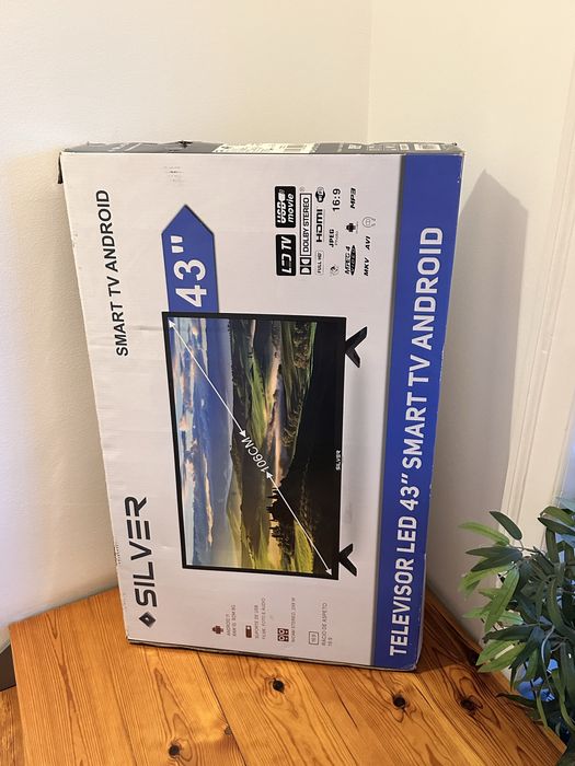 Smart TV 43" Silver Android - Estado de Nova (Impecável)
