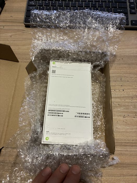 Iphone air 256 otwarty 6 mies temu lub zamienie na 17 pro