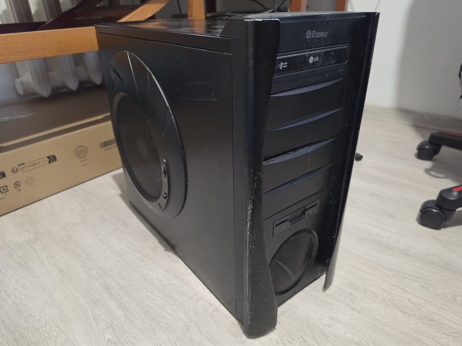 Komputer Retro LGA775 | Asus P5K-E | Gigabyte GeForce (9600GT / GTS250) | Chłodzenie OCZ