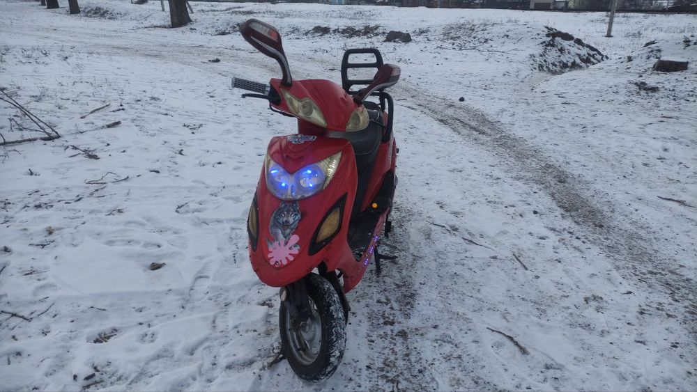 Продам Скутер 4т обмен на ТЕЛЕФОН