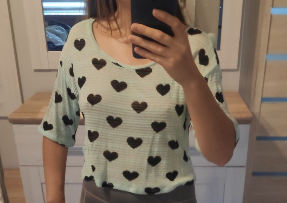 Koszulka damska w serduszka H&M rozmiar 36