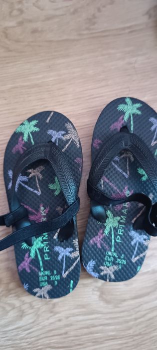 Кроссівки для дівчинки