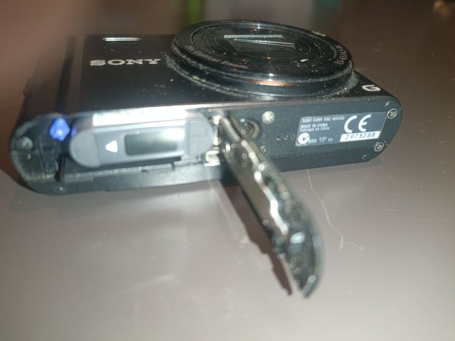 Sony Cyber-shot DSC-WX300 preta. 18,2 Megapixels.