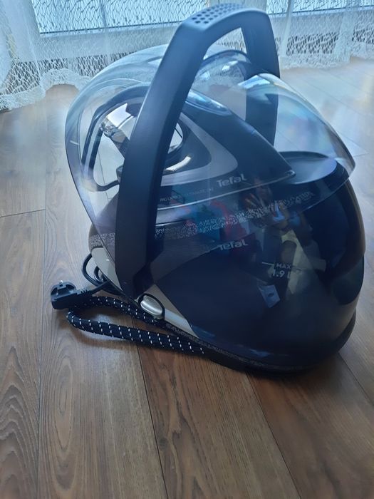 Stacja parowa Tefal + żelazko - 950 zł