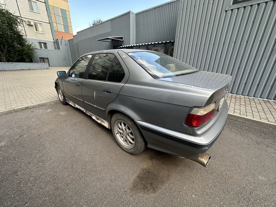 Продам бмв е36 срочно