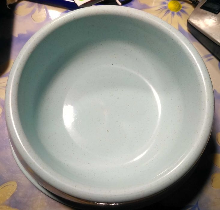 Новая куртка,миска для собаки XL на 5-9 кг.