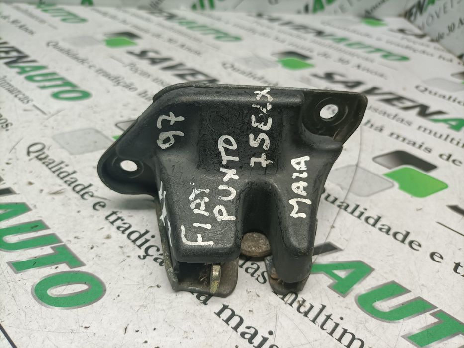 Fechadura / fecho da mala FIAT Punto (176_)