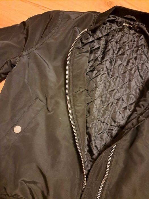 Kurtka bomberka Stradivarius