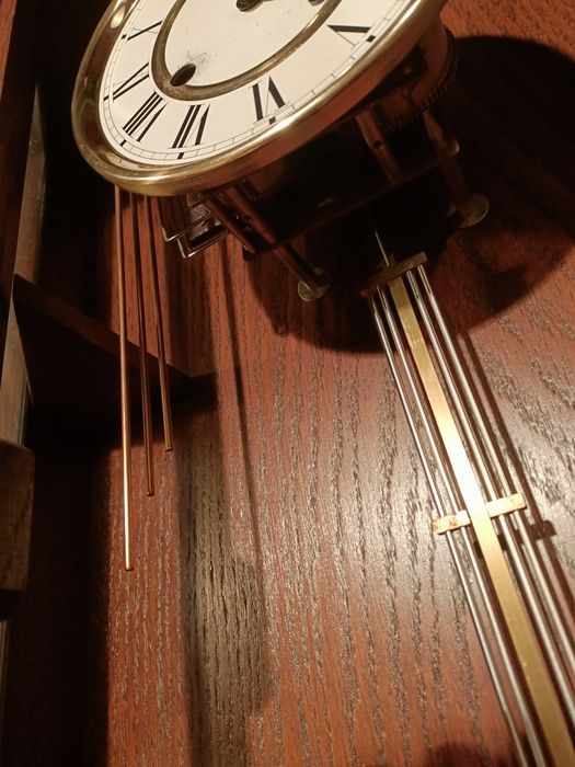 Stary zegar ścienny