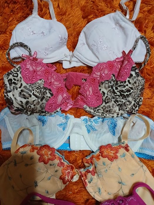 Gina Benotti,H&M zestaw 6 biustonoszy mlodziezowych/damskich A70do80