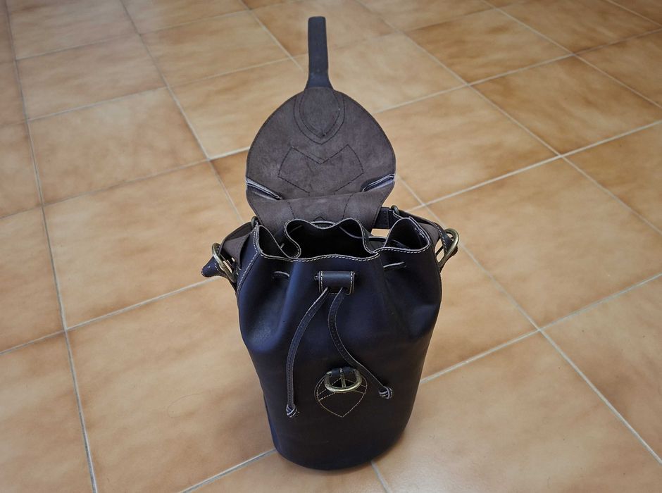 Saco cartucheira em couro - NOVO