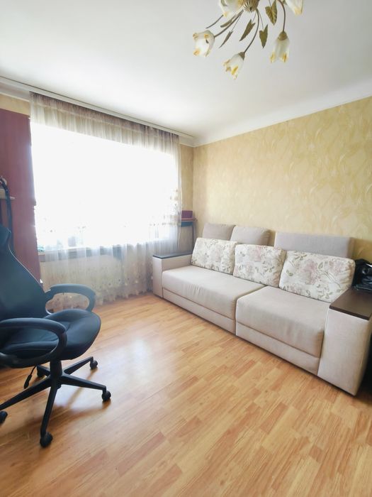 Центр,продаж двокімнатної квартири. Автономне опалення.Леха качинськог