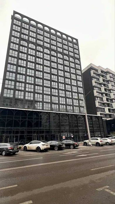 Здана 2кім в центрі, Жк Ярко Центр