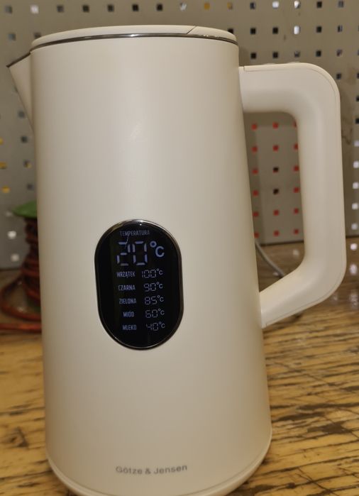 Czajnik elektryczny Götze & Jensen KT940E Ecru 1,5 l Uszkodzony