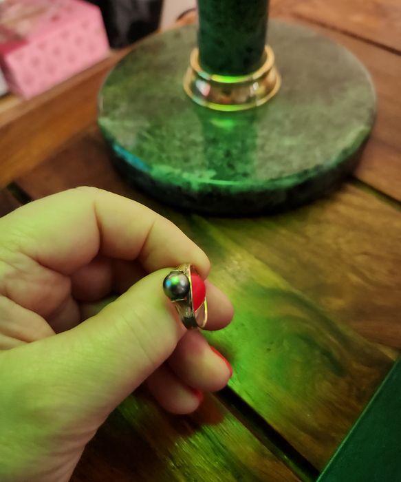 Komplet biżuterii 585 z perlą Tahiti.