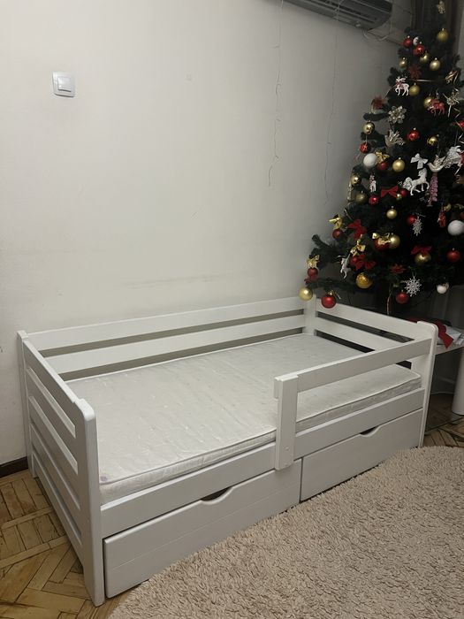 Ліжко односпальне