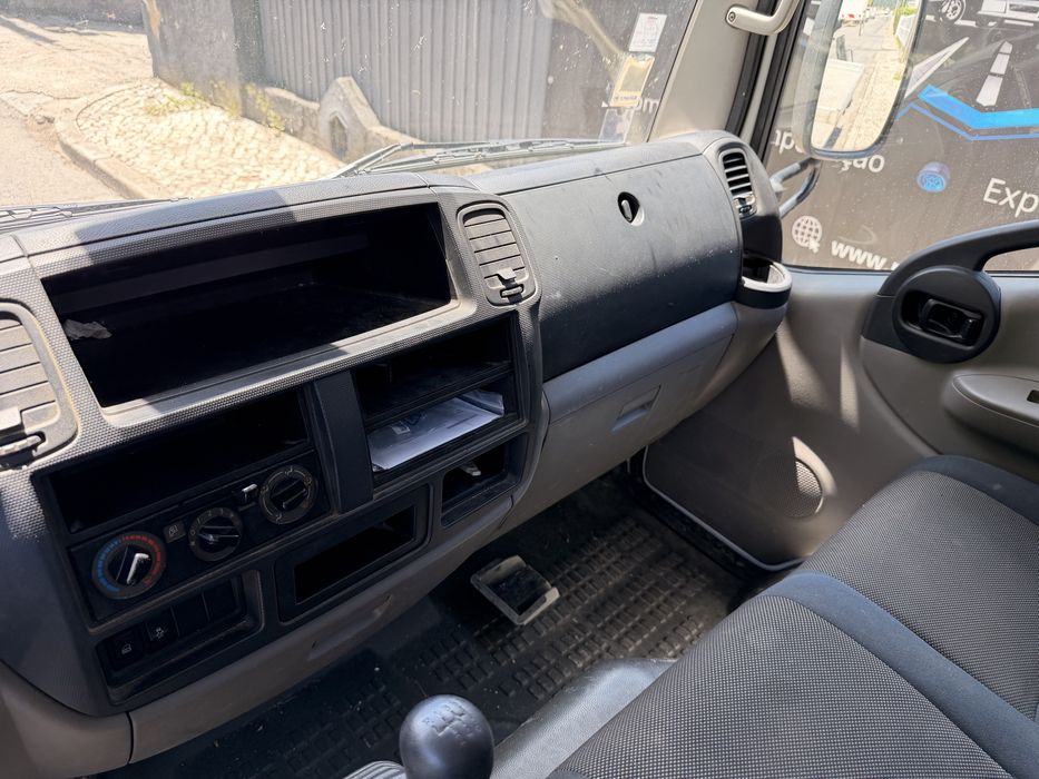 NISSAN CABSTAR 3.0 130cv Grua Cesto de 20M 2020 Apenas 28.000km ###OPORTUNIDADE###