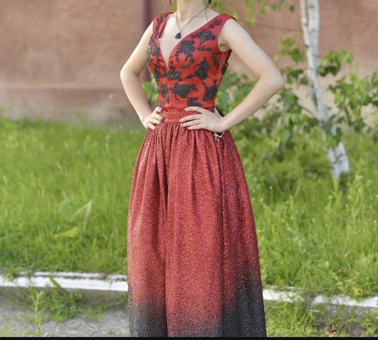 Випускна сукня.