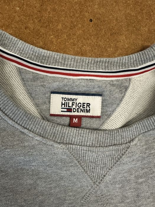 Sweatshirt Cinzenta Tommy Hilfiger