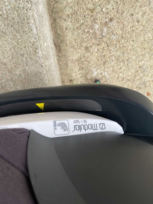 fotelik  samochodowy z bazą BeSafe iZi Modular i-Size RF