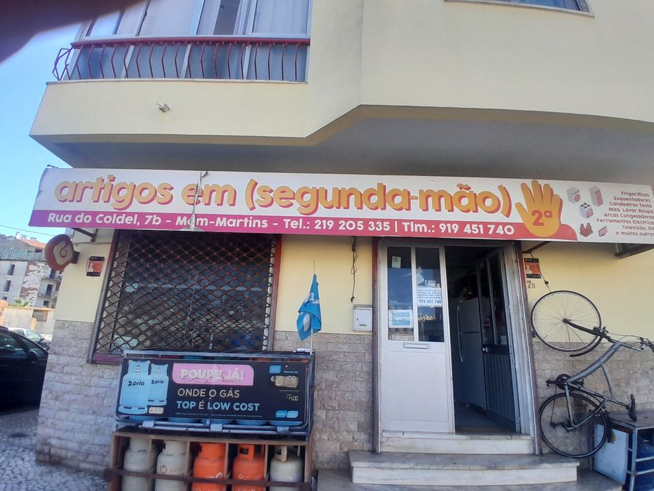 Alugo loja  mem- martins 2000€ mes