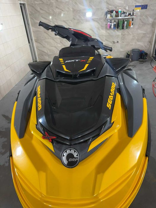 Гідроцикл BRP RXT-X