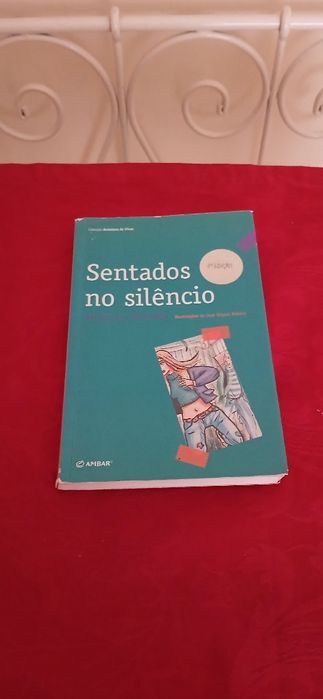 Sentados no Silêncio