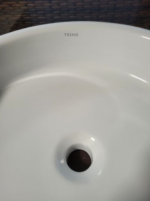 Umywalka nablatowa okrągła 48,5cm