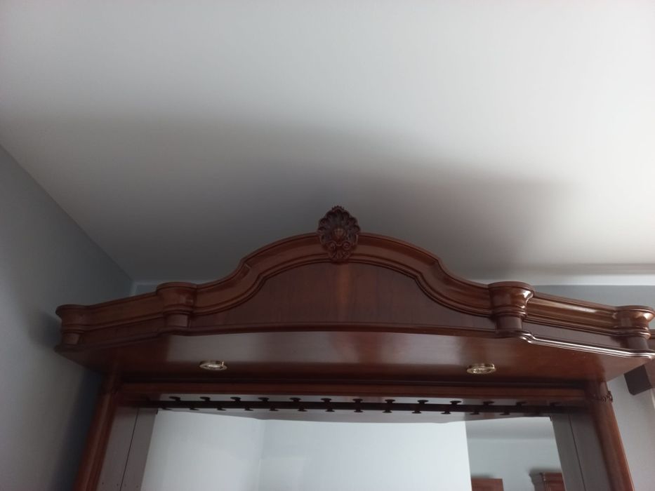 Bar de sala em cerejeira em muito bom estado