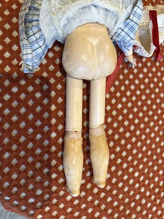 Boneca antiga alemã de porcelana de 1912 – 37 cm