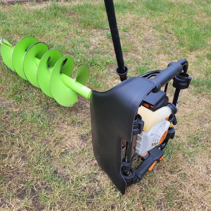 Wiertnica glebowa świder spalinowy Stihl BT121