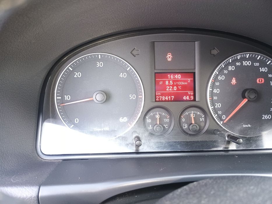 VW cross touran.