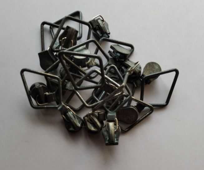 Suwadło suwak wodzik zamek metalowy srebrny ROMB z blokadą