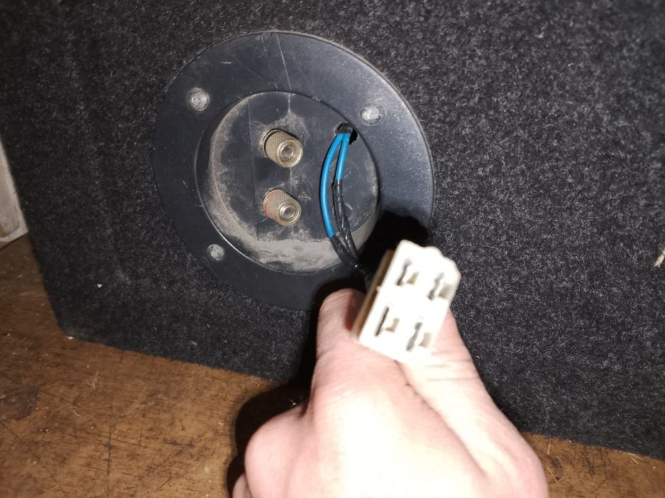 Продам сабвуфера