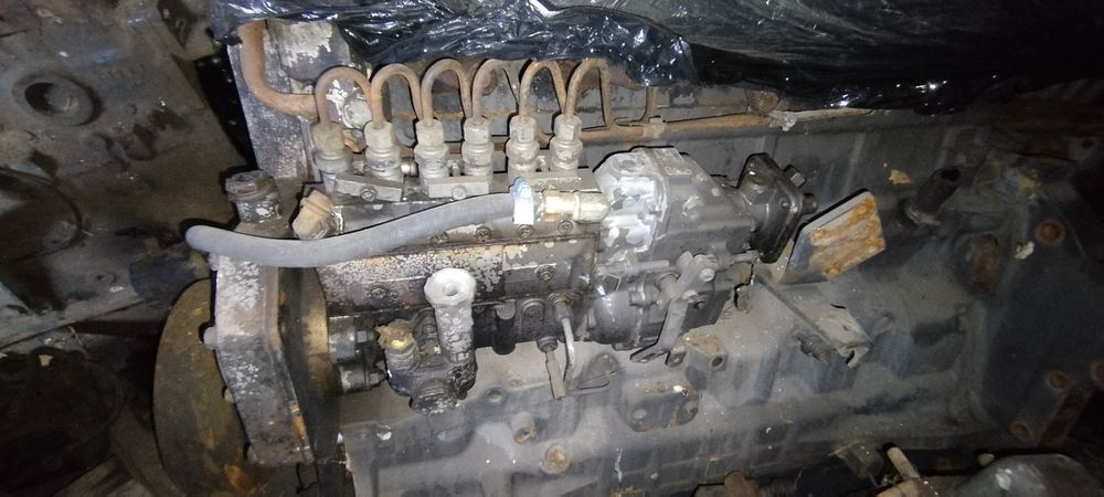 Silnik John Deere 6 cyl Turbo Renault Ares