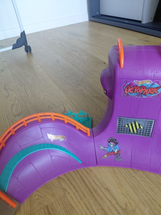 Skate park osmiornica hot wheels